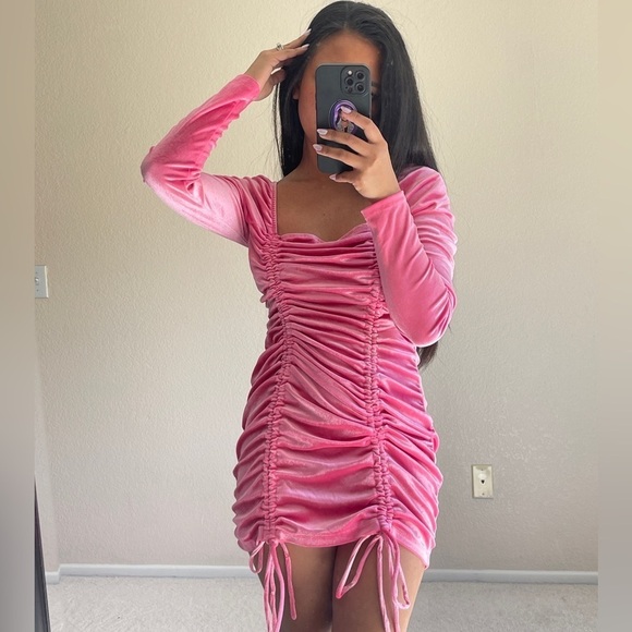 wild fable Dresses & Skirts - BIN#21 - WILD FABLE Women’s Large Velvet Pink Longsleeved Bodycon Mini …
